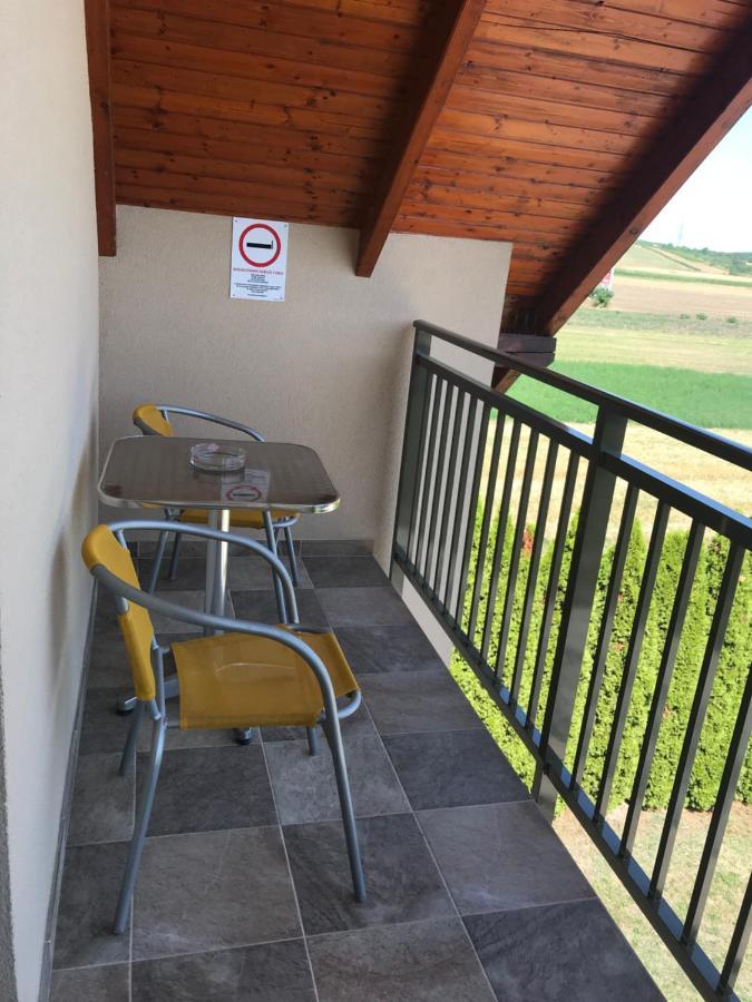 Mátyás Vendégház Full Kópháza Esterno foto